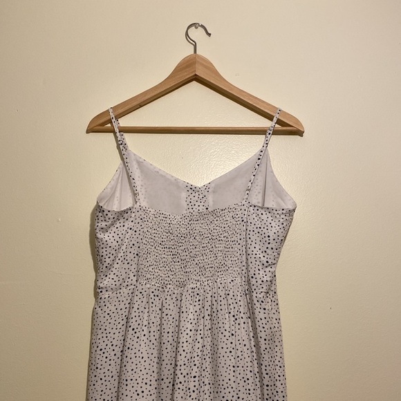 Gap white polka dot summer dress. Size 8. 100% rayon. Very good condition - Picture 6 of 12
